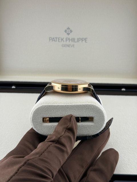 Patek Philippe Complications 5396R-011 Image 3